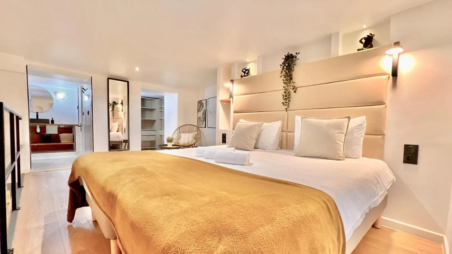 * Duplex Roassal * Modern *Clim * Wifi *Liberation Apartment Nice 0*,  France